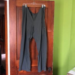 Columbia Omnishield hiking pants, 22W